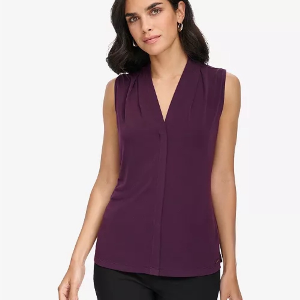 Calvin Klein Women's V-Neck Sleeveless Top